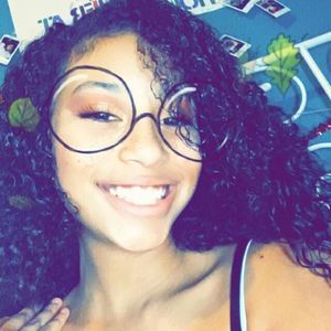 Meet your Posher, Isabella